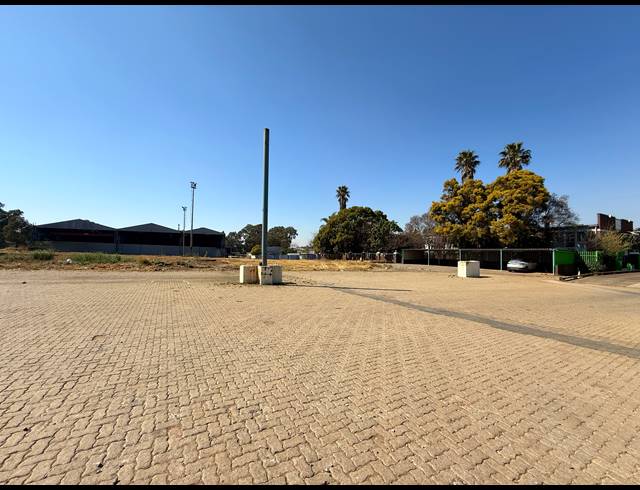 13,251M² WAREHOUSE TO LET IN WADEVILLE